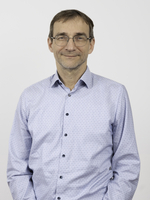 Univ.- Prof. Dr. Frank Melcher 