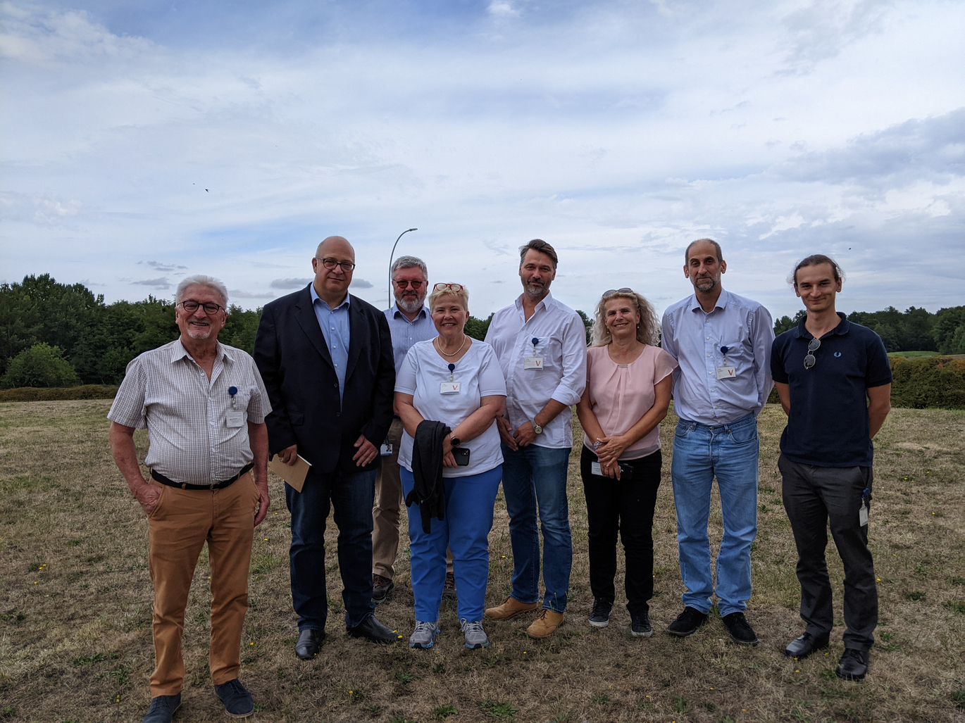 Mitglieder des Entsorgungsbeirates und Vertreter der ANDRA und der lokalen CLI bei der Besichtigung des französischen Endlagers für schwach- und mittelradioaktiven Abfall. Foto: Henriette Herzog/AGES